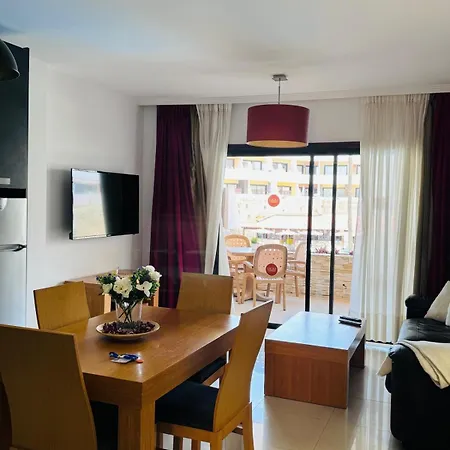 Paraiso Albatros, Beautiful Complex 아파트 산미겔데아보나