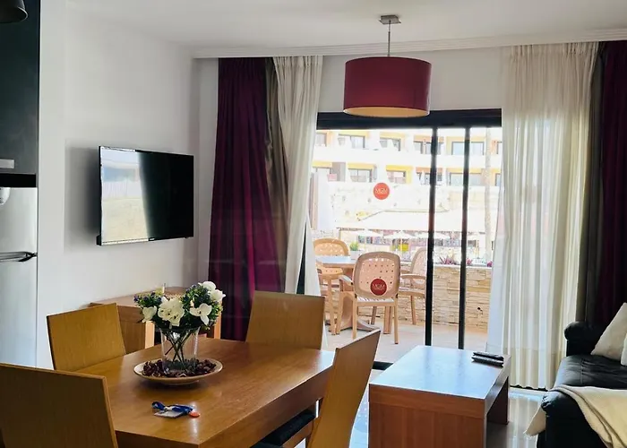 Paraiso Albatros, Beautiful Complex 公寓 圣米格尔德阿沃纳